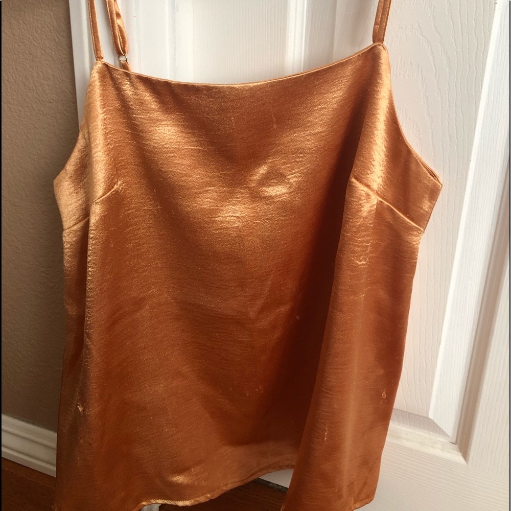 Forever 21 Shimmery Dark Gold Top
Size M